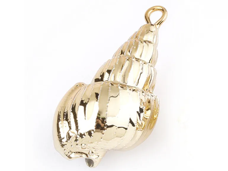 Pendentif coquillage spirale 25 mm - laiton doré