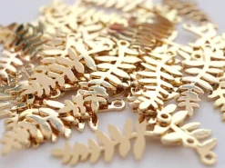 Pendentif feuille - doré à l'or fin