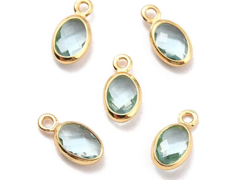 Pendentif ovale serti en verre à facettes - doré à l'or fin 18K - 9 mm - Bleu vert d'eau