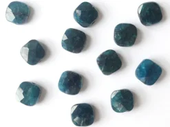 Perle naturelle à facettes carré - Apatite bleue - 8 x 8 mm