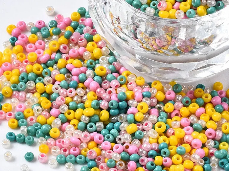 Perles de rocailles en tube - Mélange arc-en-ciel jaune - 2 mm