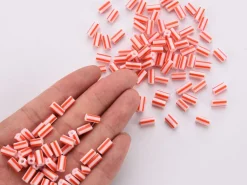 Perles tubes bugles - Rayures rouges - 8 mm - 10 g