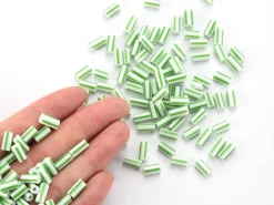 Perles tubes bugles - Rayures vertes - 8 mm - 10 g