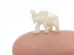 Petit éléphant miniature