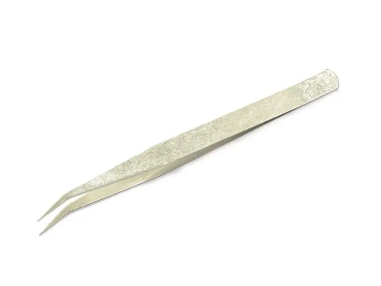 Pince très fine courbée