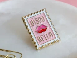 Pin's Bisou Bella - ATWS