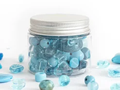Pot de perles en plastique - nuances de bleu