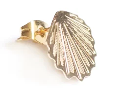 Puce d'oreille coquillage filigrane en laiton avec anneau - laiton doré à l'or fin 24K