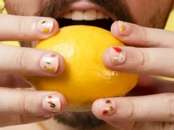 Stickers Nail art Yummy - Set de 120 stickers ongles OMY